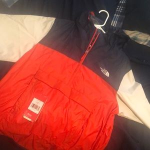 TheNorthFace windbreaker